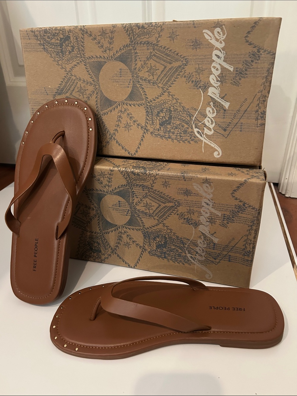 Free People-NWT- Sona luggage Brown Studded Thong Sandals